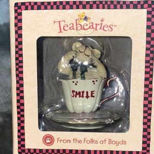 Vintage Teabearies Smile Figurine